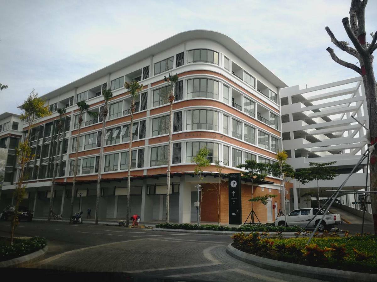 Homezstay Soho Timesquare Мири Экстерьер фото
